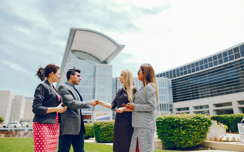 Can You Start A Business In The Dubai Without Being A Resident Of The Country?